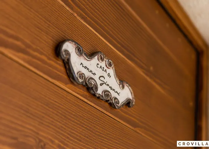 Di Nonno Giovanni Villa *